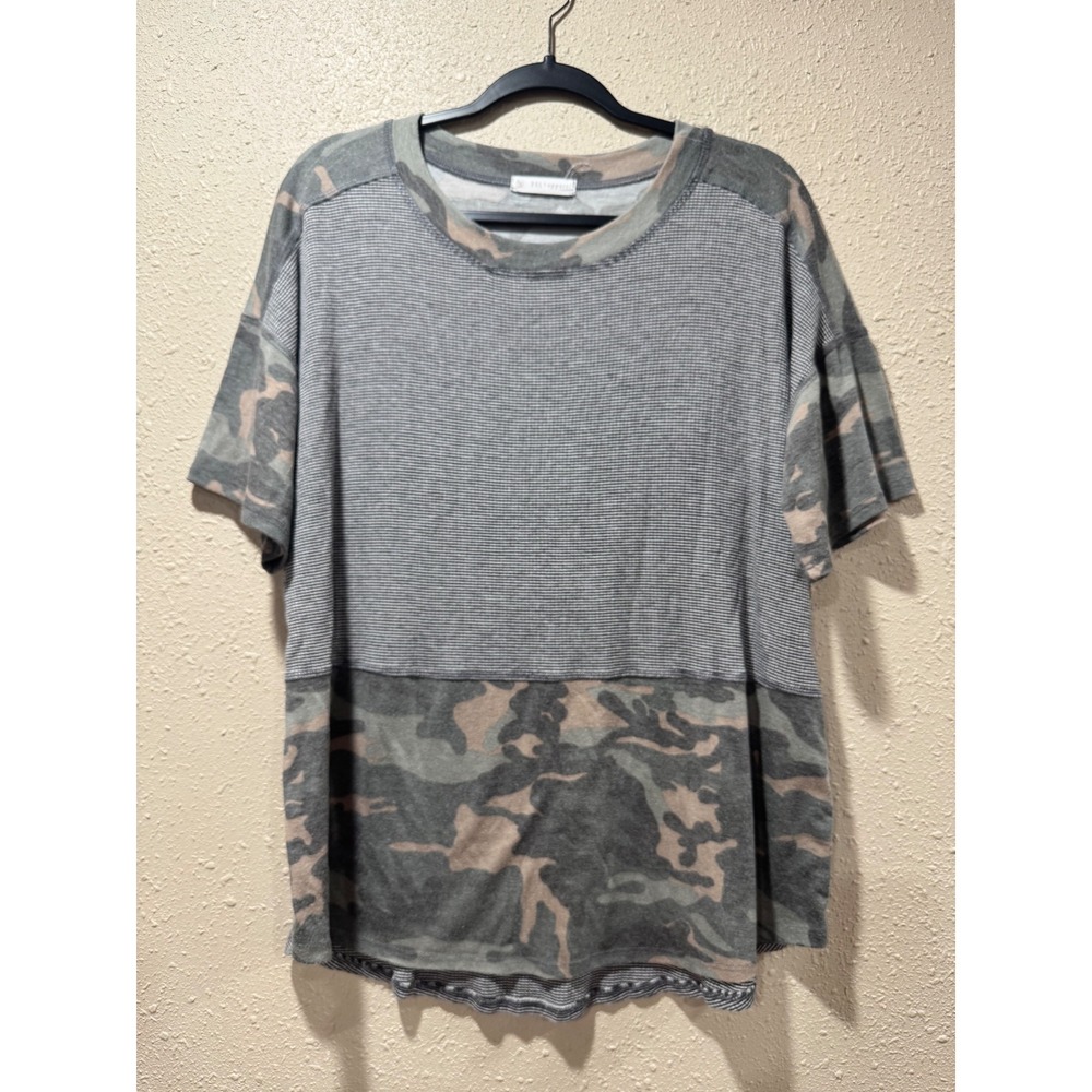 FSL Apparel Womens Camo and Striped Colorblock Waffle Knit Top Grey Green Large